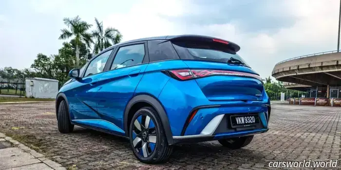 Los coches eléctricos baratos de China están ganando una batalla que las marcas tradicionales fingen que ni siquiera está ocurriendo | Carscoops
